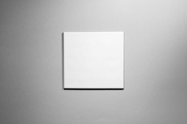 Vit Blank 15×15 med vågig yta