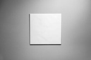 Vit Matt 20×20 Vågig